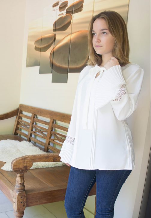 Blouse met strik en lange mouwen wit online dameskleding Florentini